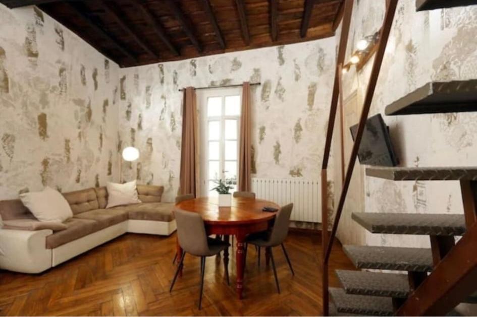 Elegante Appartamento Nel Cuore Di Torino Turim Exterior foto